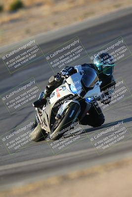 media/Oct-06-2024-Race Pace (Sun) [[d7d39ec7ad]]/1-Turn 10 (730am)/